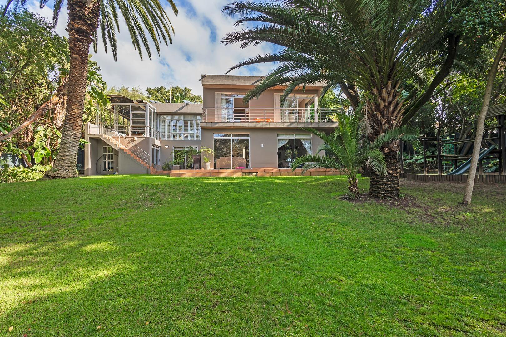 6 Bedroom House for Sale - Western Cape