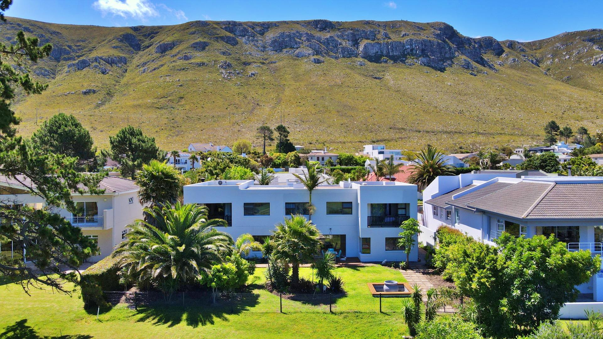 4 Bedroom House for Sale - Western Cape