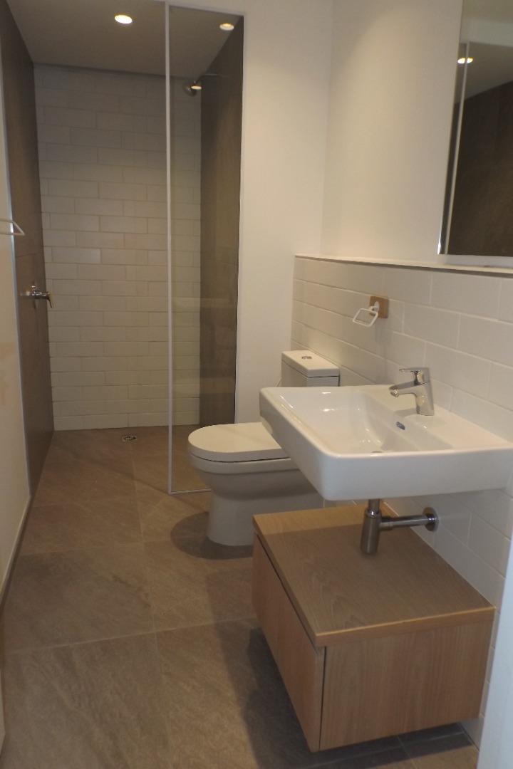 753597_10.JPG
