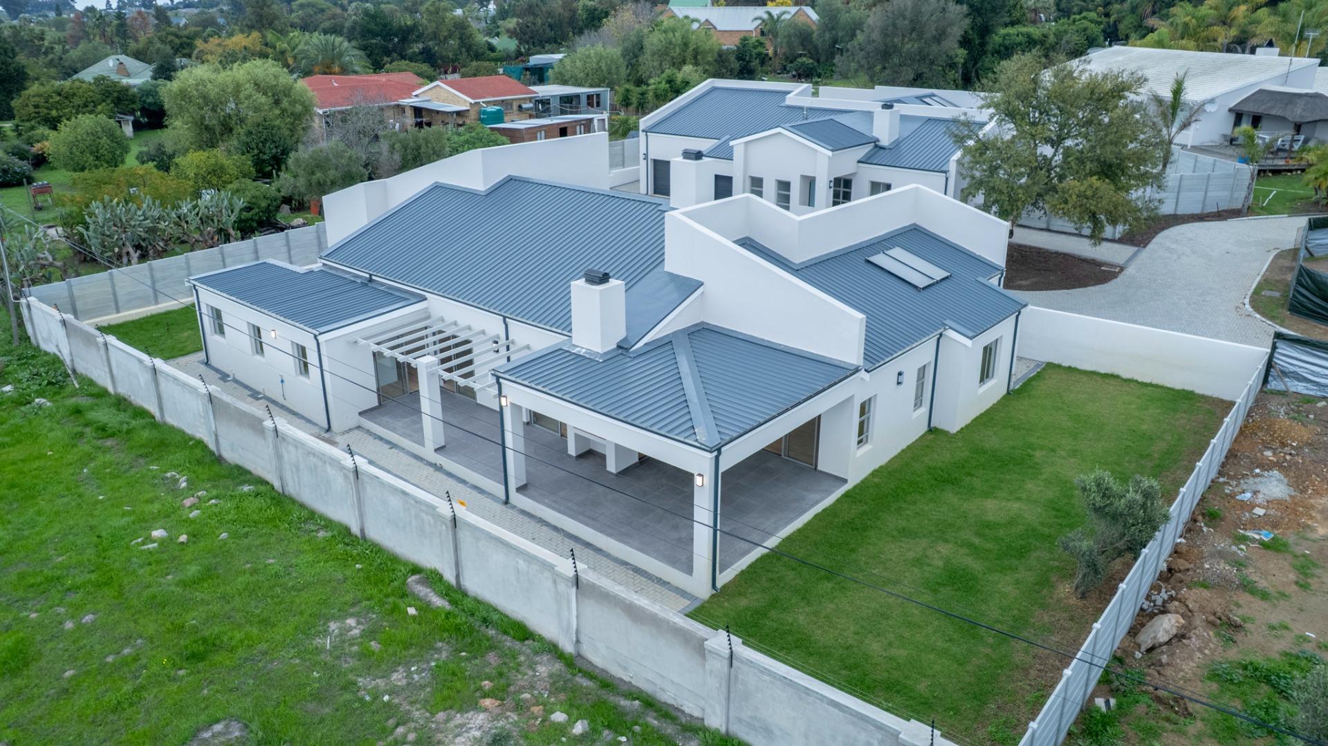 4 Bedroom House for Sale - Western Cape
