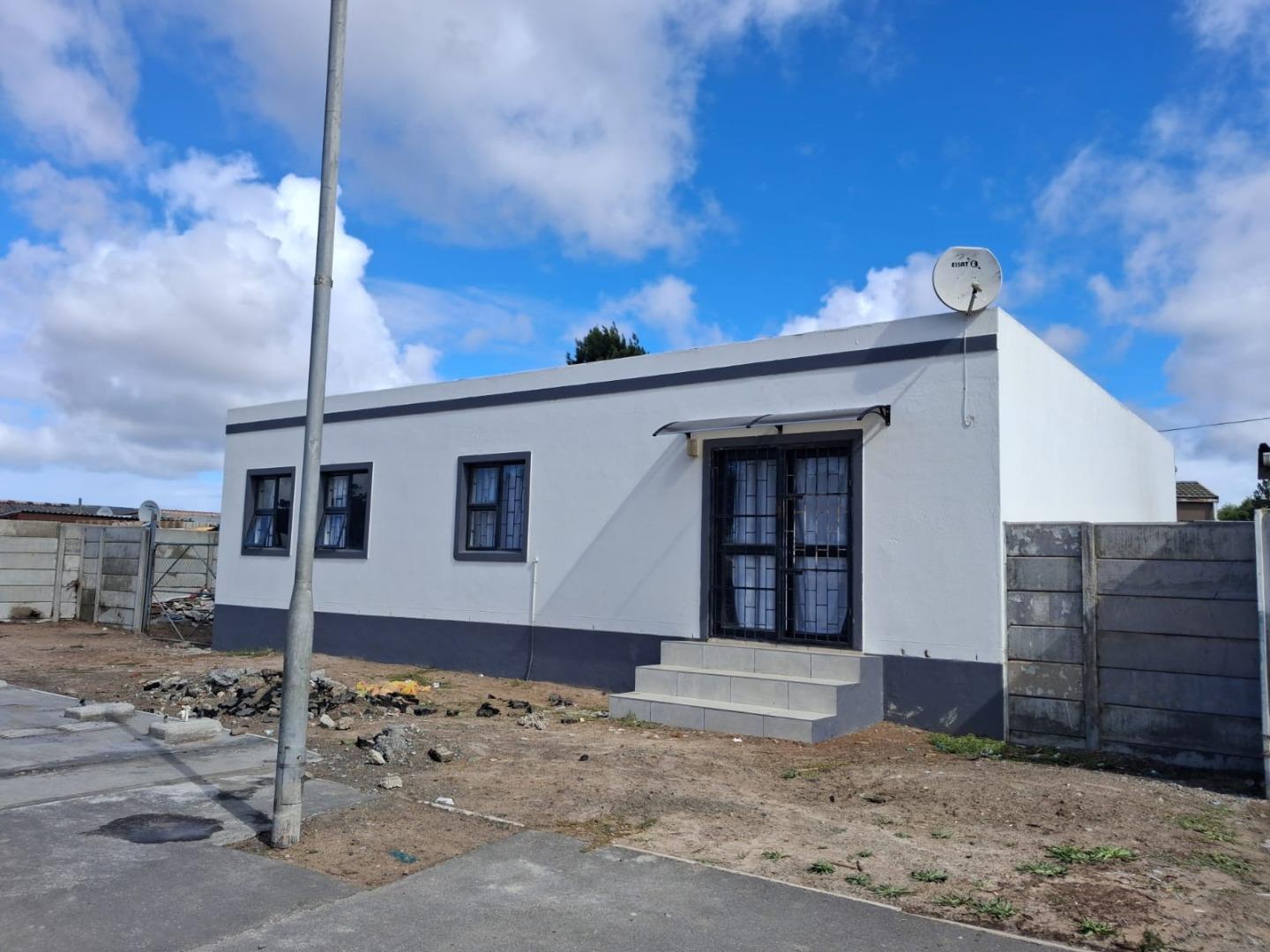 5 Bedroom House for Sale - Western Cape