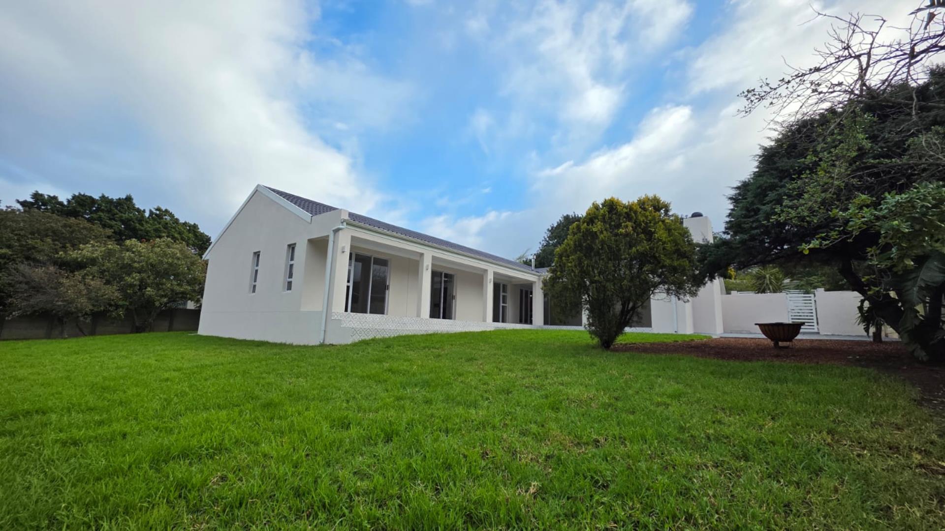 4 Bedroom House for Sale - Western Cape