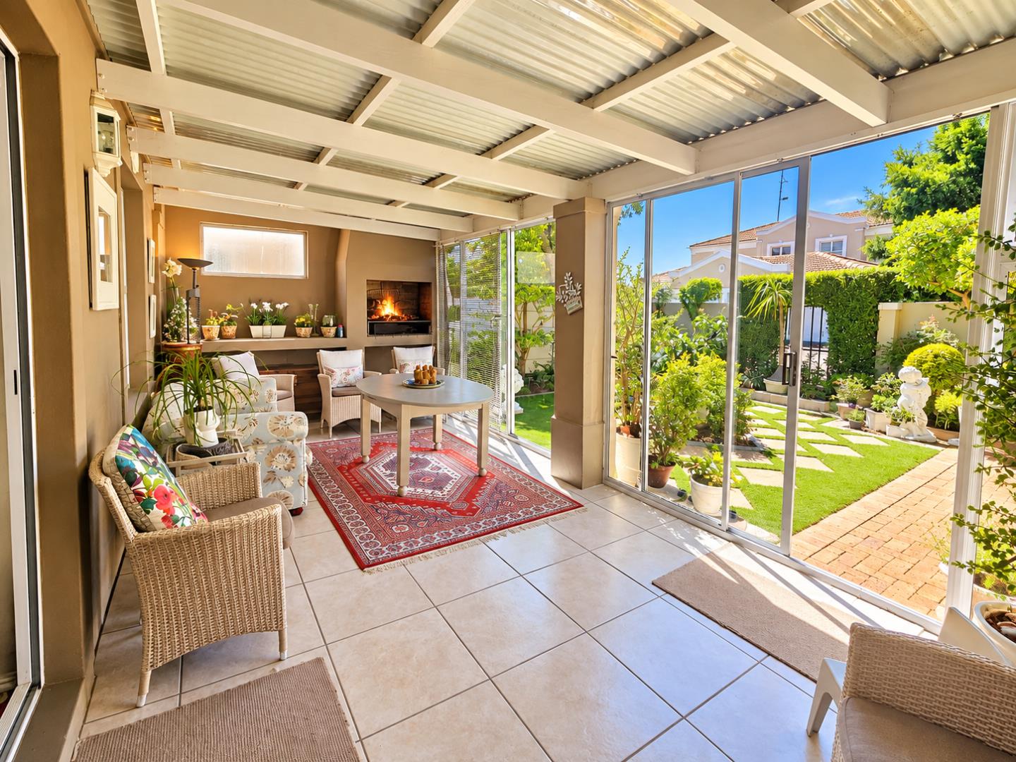 769441_Sunlit_Garden_Sunroom_Retreat.png
