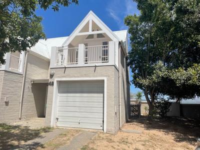 Townhouse For Sale in Sonstraal Heights, Durbanville