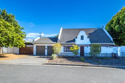 House For Sale in Protea Heights, Brackenfell